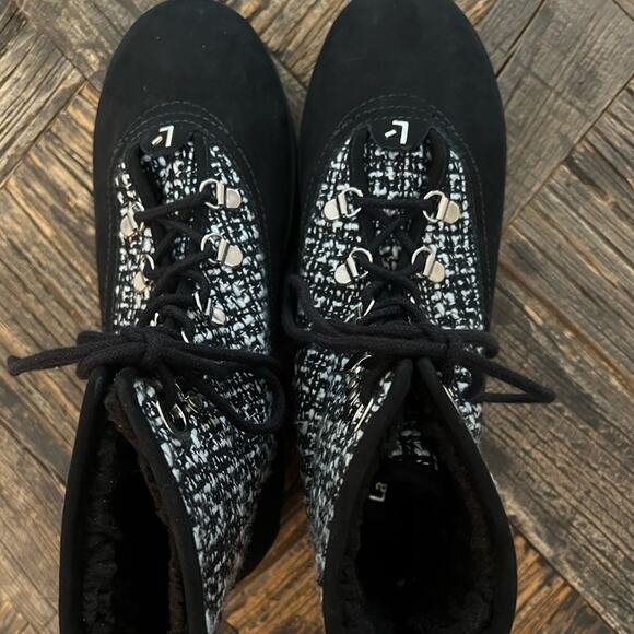 NWOT Women’s Larroude Vail Ankle Platform Boots – Sz 9 - Picture 8 of 13